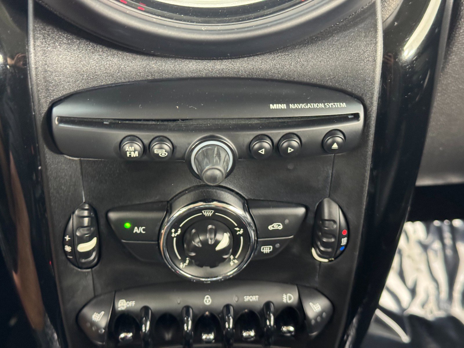 Used 2014 MINI Cooper Paceman S image 25