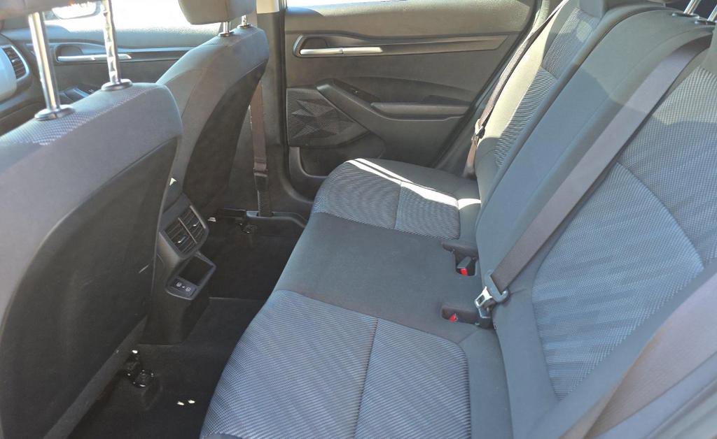 Used 2026 Kia Seltos LX AWD/4WD image 14