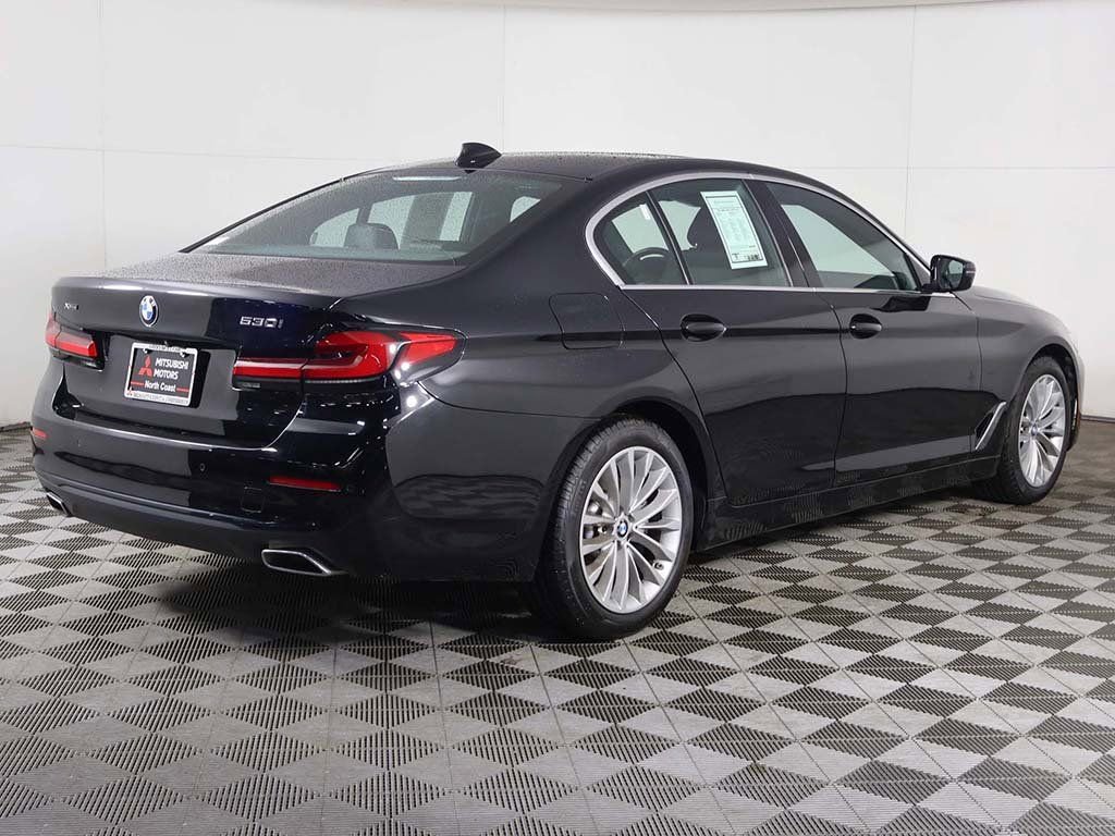 Used 2023 BMW 530i xDrive w/ Convenience Package image 10
