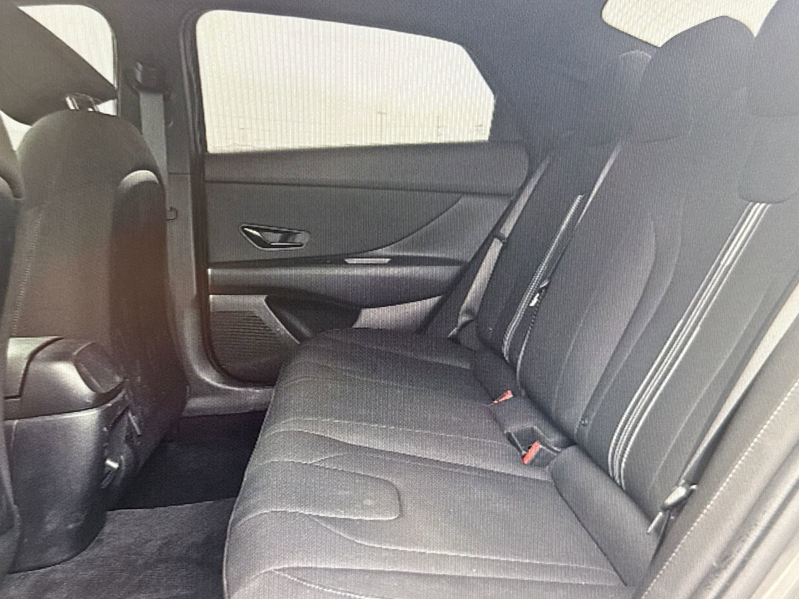 Used 2025 Hyundai Elantra Sport image 6