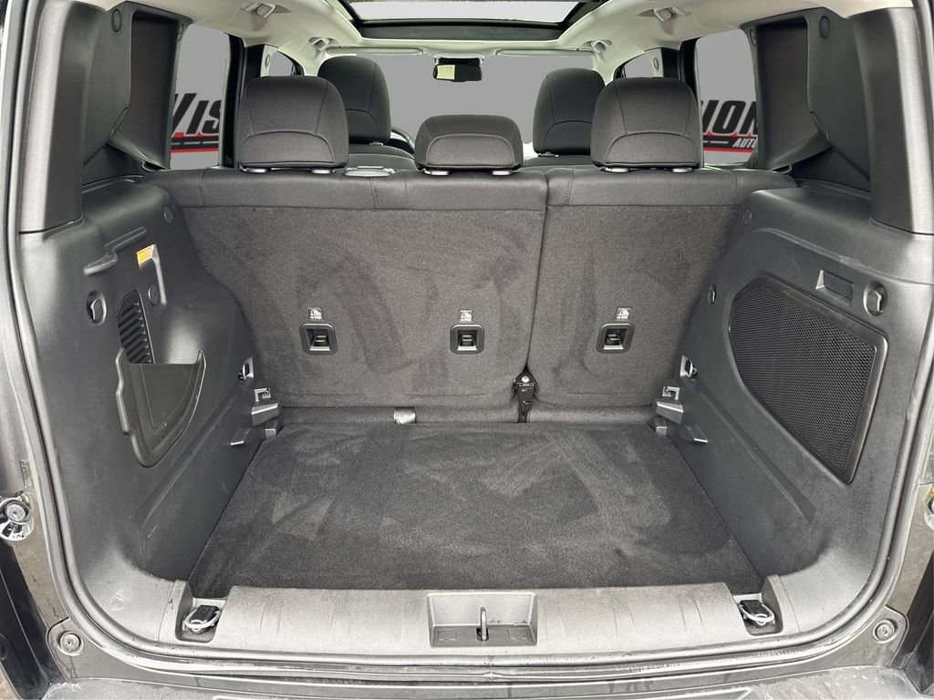 Used 2023 Jeep Renegade Latitude w/ Sun/Sound Group AWD/4WD image 11