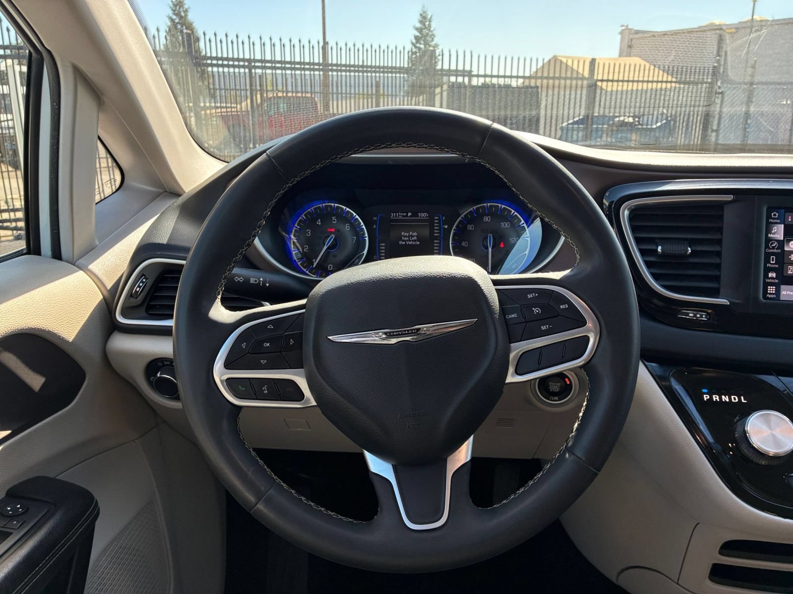 Used 2023 Chrysler Voyager LX FWD image 27