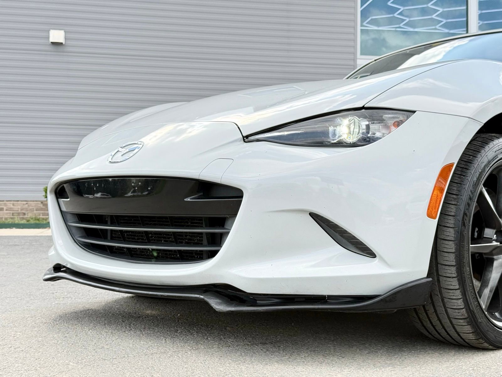 Used 2017 MAZDA MX-5 Miata RF Club image 8