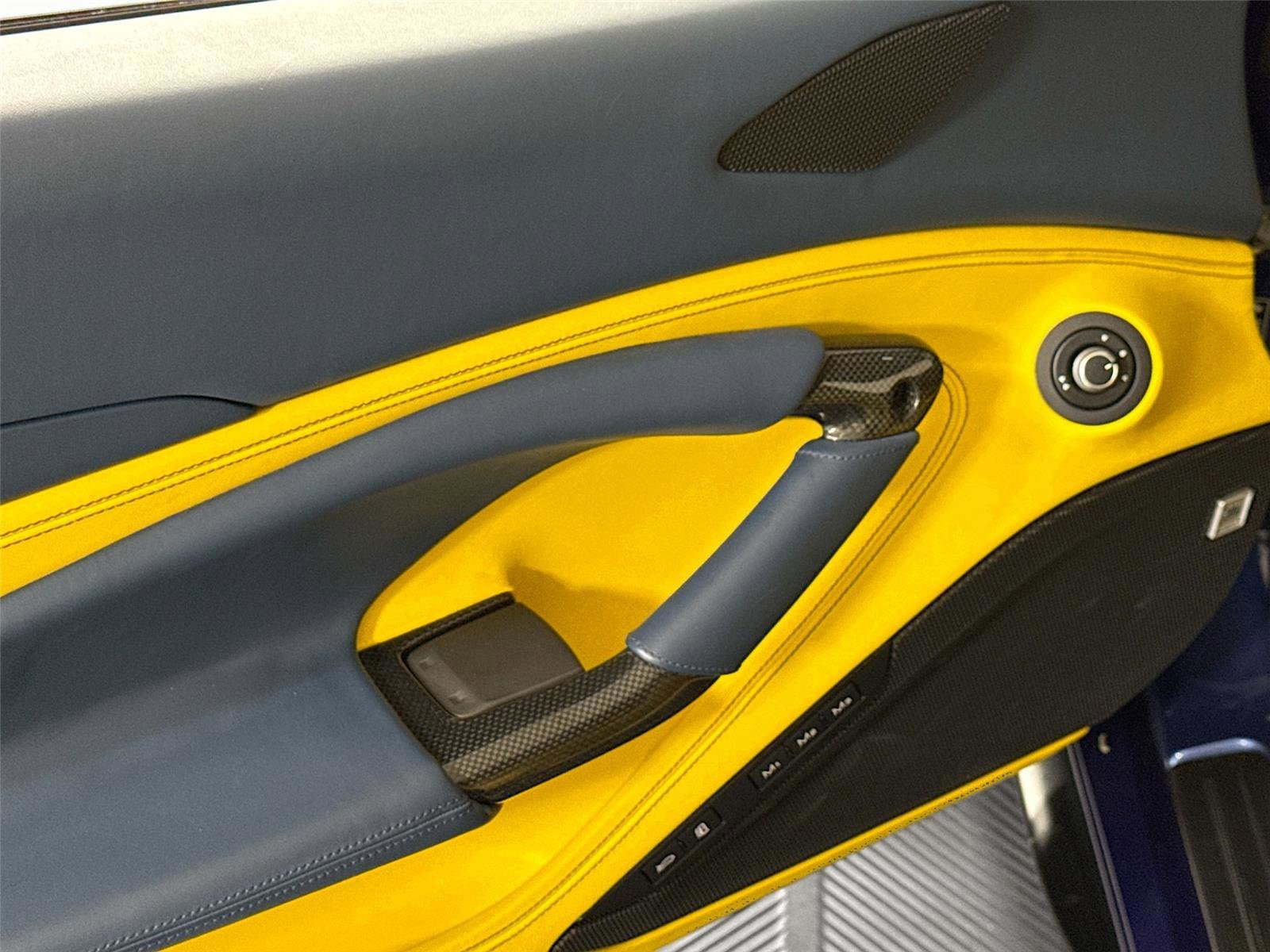 Used 2022 Ferrari F8 Tributo image 14