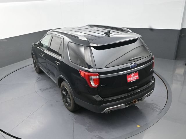 Used 2017 Ford Explorer XLT AWD/4WD image 29