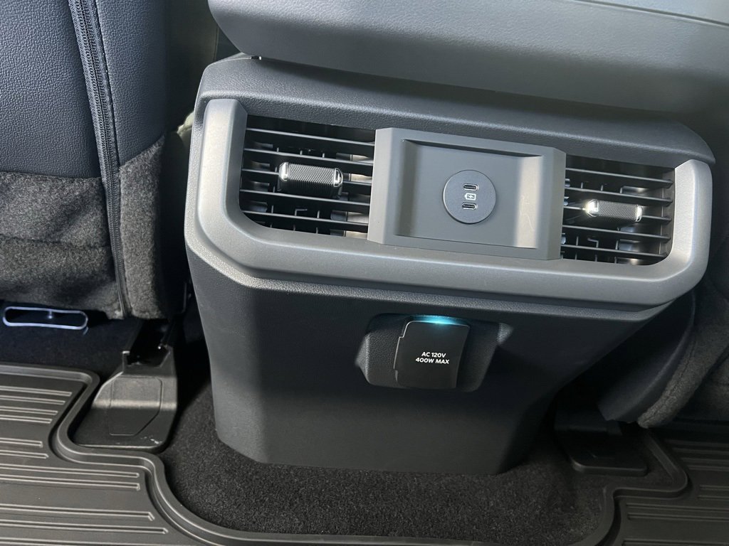 New 2025 Ford F150 Lariat w/ Equipment Group 501A Mid image 19