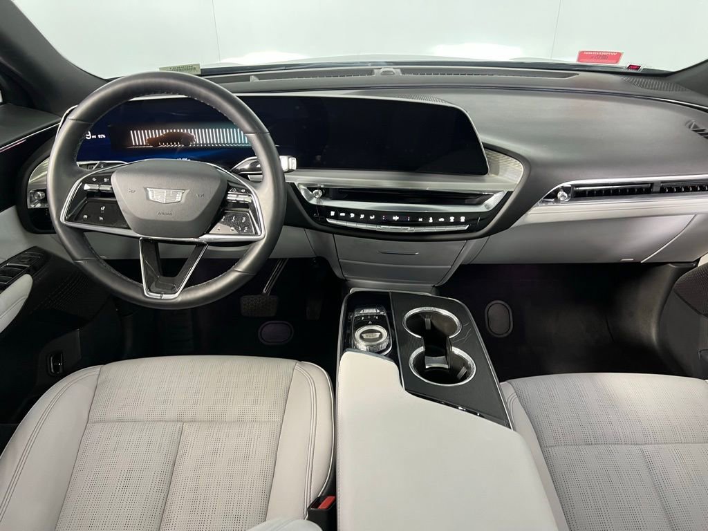Used 2024 Cadillac Lyriq Sport image 13