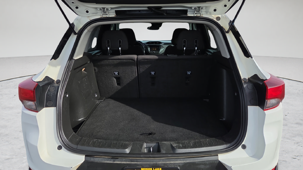 Used 2023 Chevrolet TrailBlazer LT AWD/4WD image 41