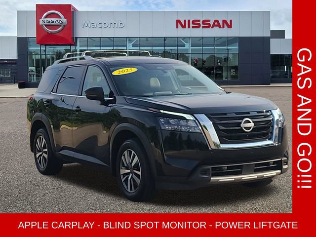 Used 2025 Nissan Pathfinder SL
