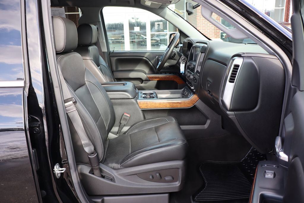 Used 2017 Chevrolet Silverado 1500 LTZ Z71 w/ LTZ Plus Package image 47