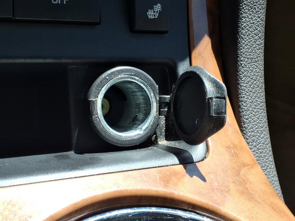 Used 2011 Buick Enclave CXL FWD image 19