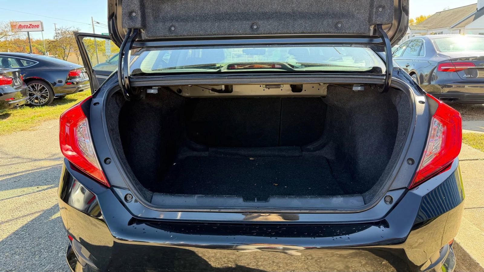 Used 2020 Honda Civic EX-L image 11