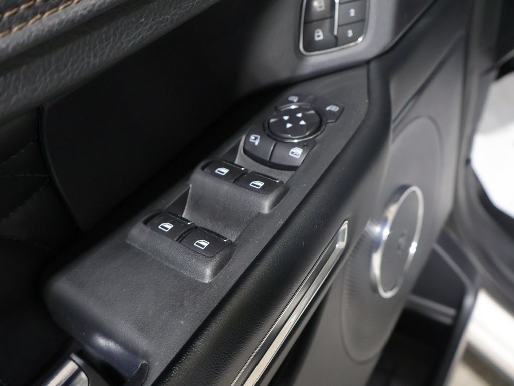 Used 2019 Ford Expedition Platinum AWD/4WD image 14