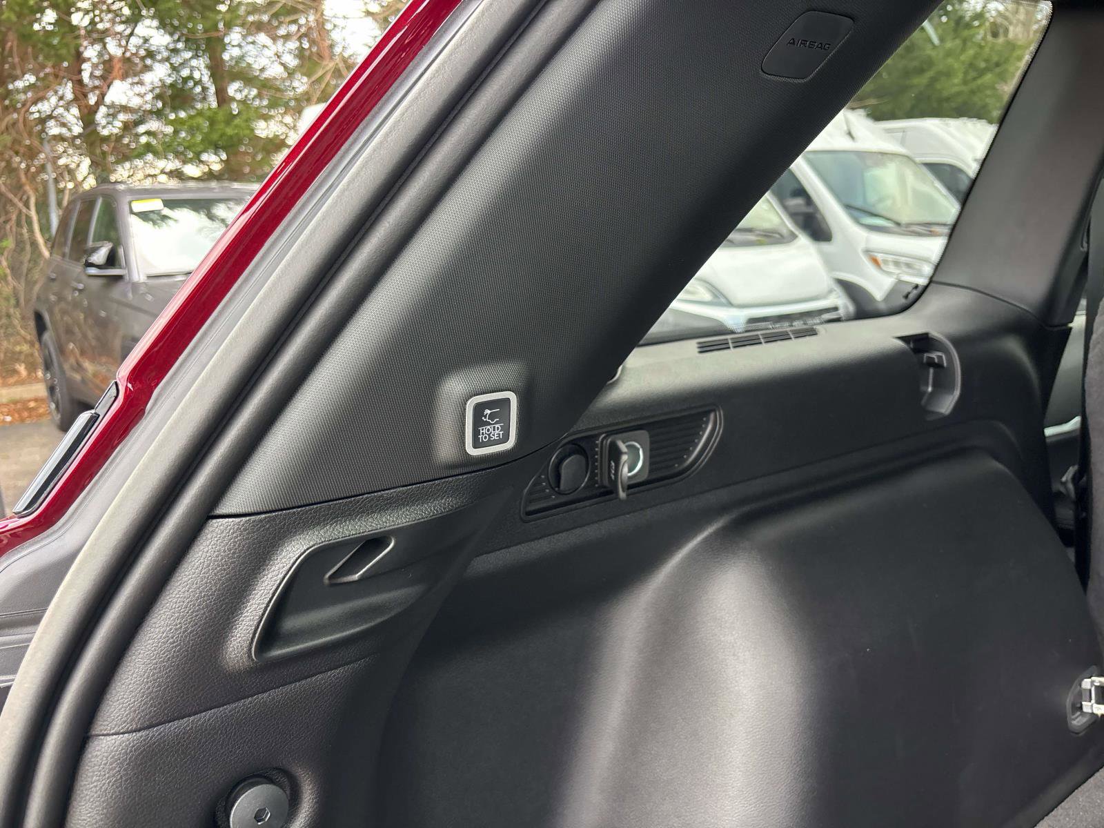 New 2025 Jeep Grand Cherokee Limited w/ Black Appearance Package image 5