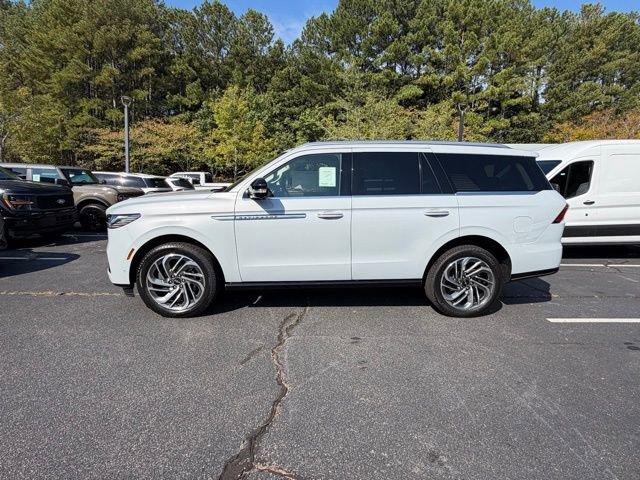New 2025 Lincoln Navigator Reserve image 3
