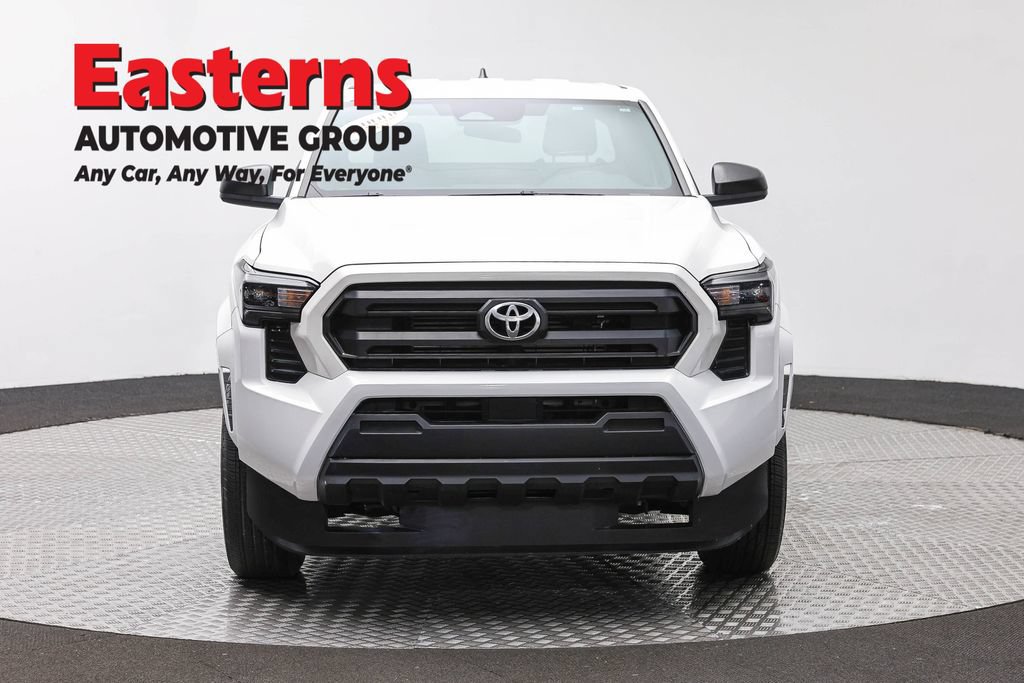 Used 2024 Toyota Tacoma SR RWD image 4