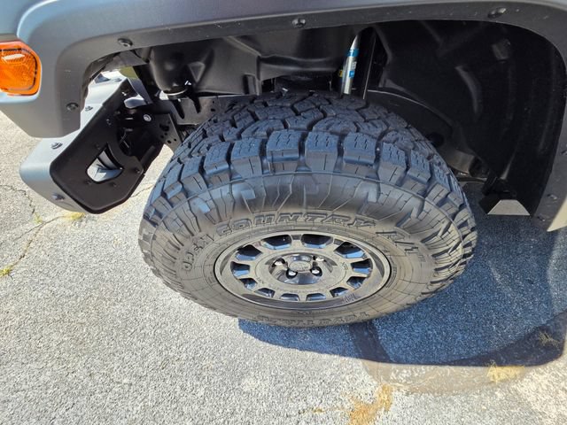 Used 2025 Jeep Wrangler Sport AWD/4WD image 22
