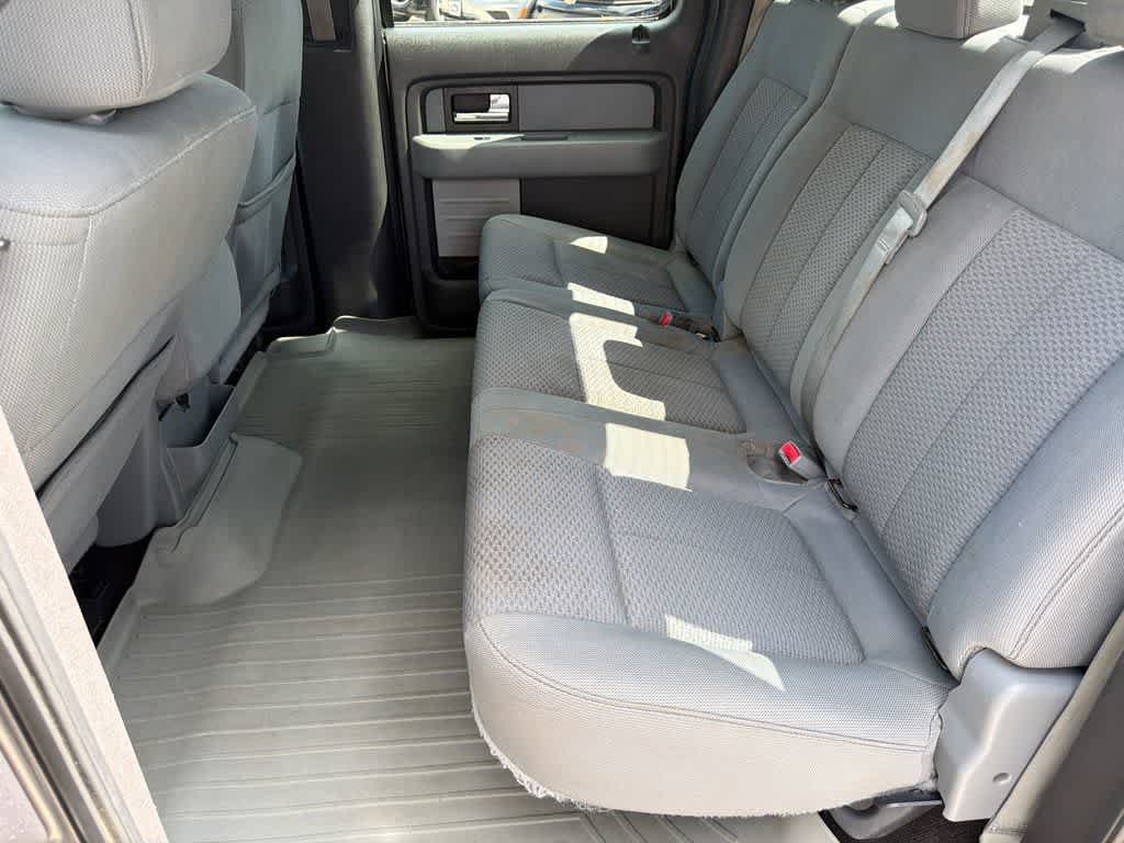 Used 2014 Ford F150 XLT w/ Equipment Group 302A Luxury AWD/4WD image 17