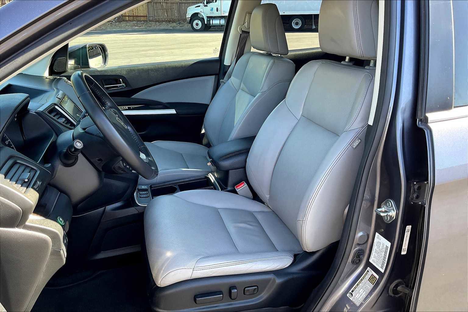 Used 2016 Honda CR-V Touring image 28