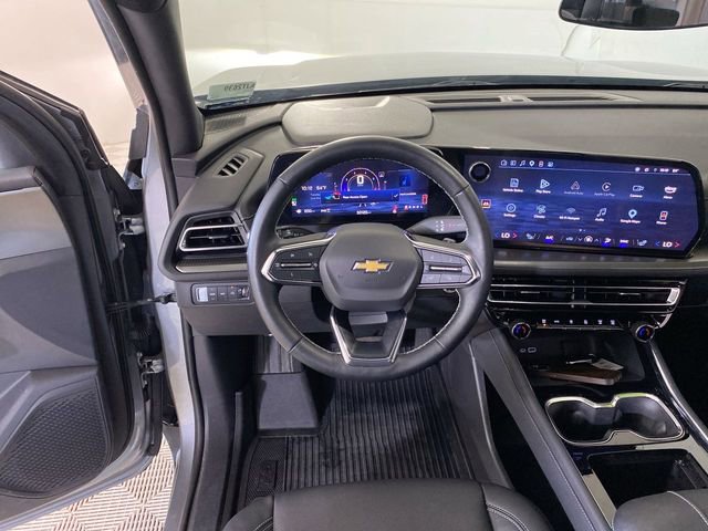 Used 2024 Chevrolet Traverse LT w/ LPO, Floor Liner Package AWD/4WD image 34