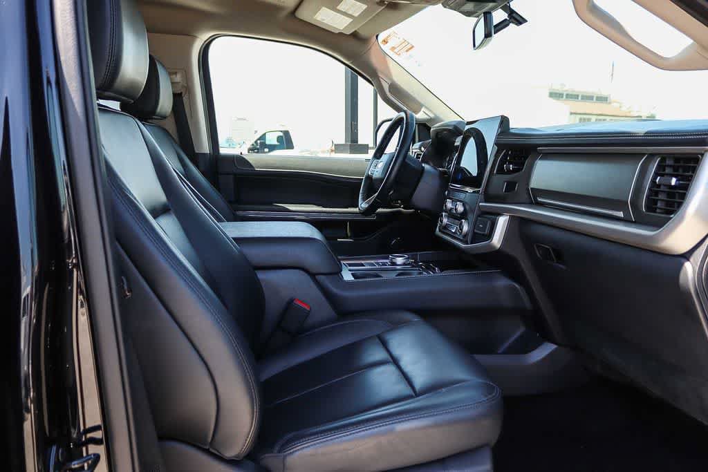 Certified 2023 Ford Expedition Max XLT RWD image 16
