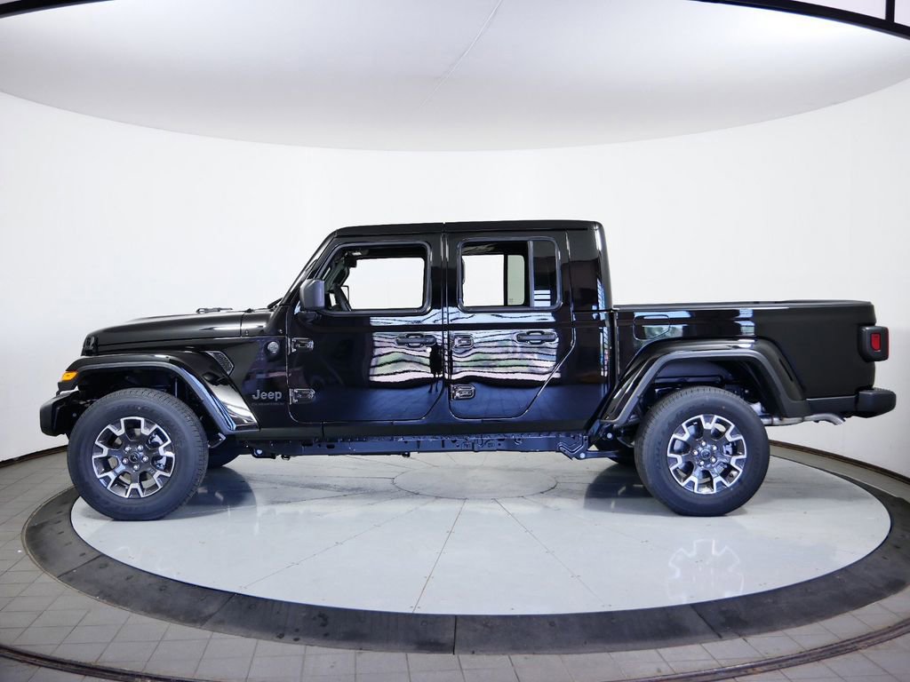 Certified 2024 Jeep Gladiator Sport w/ Premium Package image 15