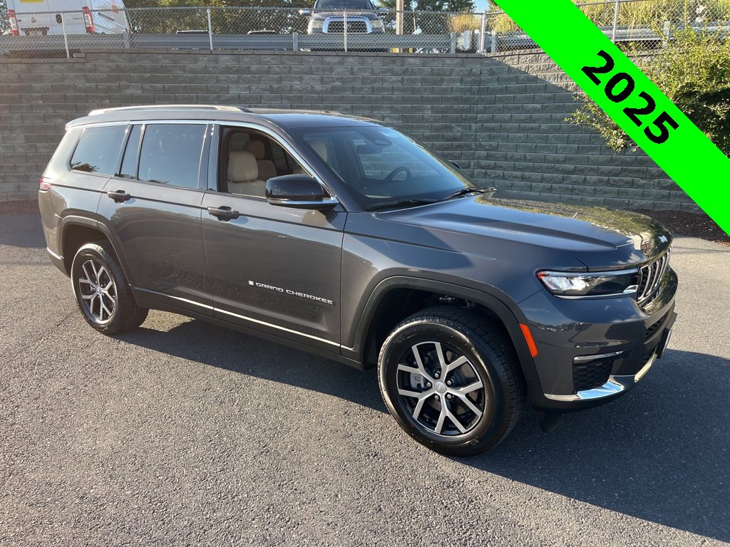 New 2025 Jeep Grand Cherokee L Limited image 1