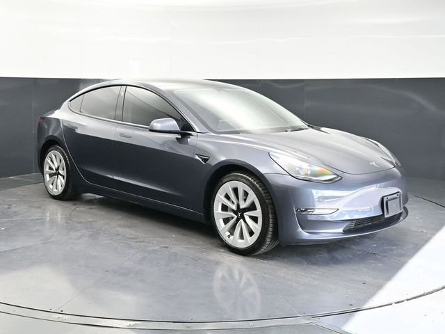 Used 2023 Tesla Model 3 Standard Range RWD image 3