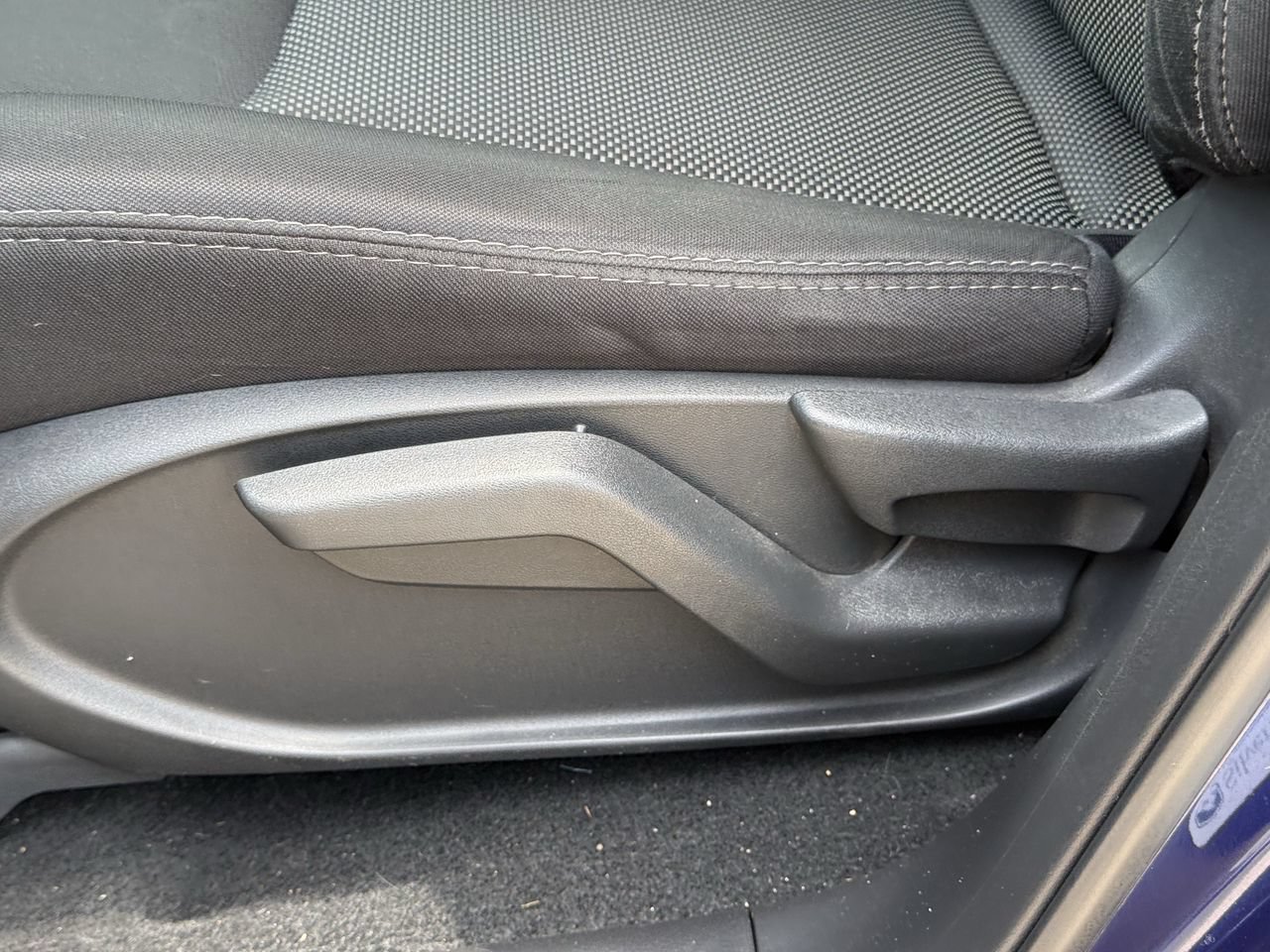 Used 2019 Nissan Pathfinder S FWD image 25