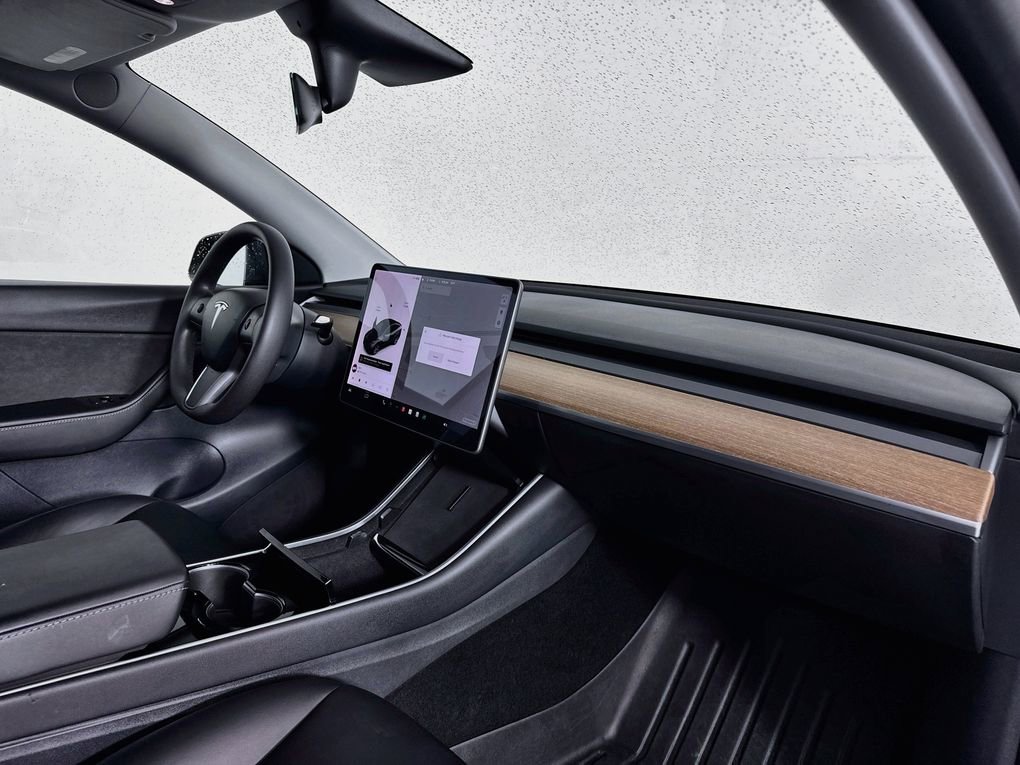 Used 2020 Tesla Model Y Long Range AWD/4WD image 27