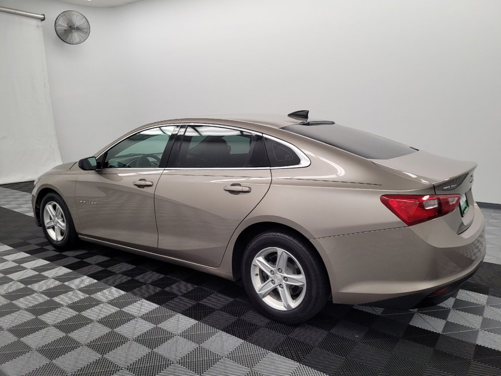 Used 2022 Chevrolet Malibu LS FWD image 3