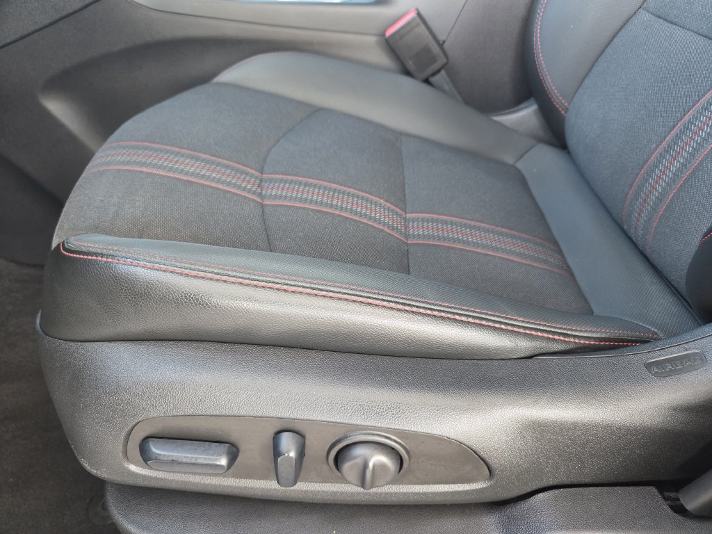 Used 2024 Chevrolet Equinox RS FWD image 25