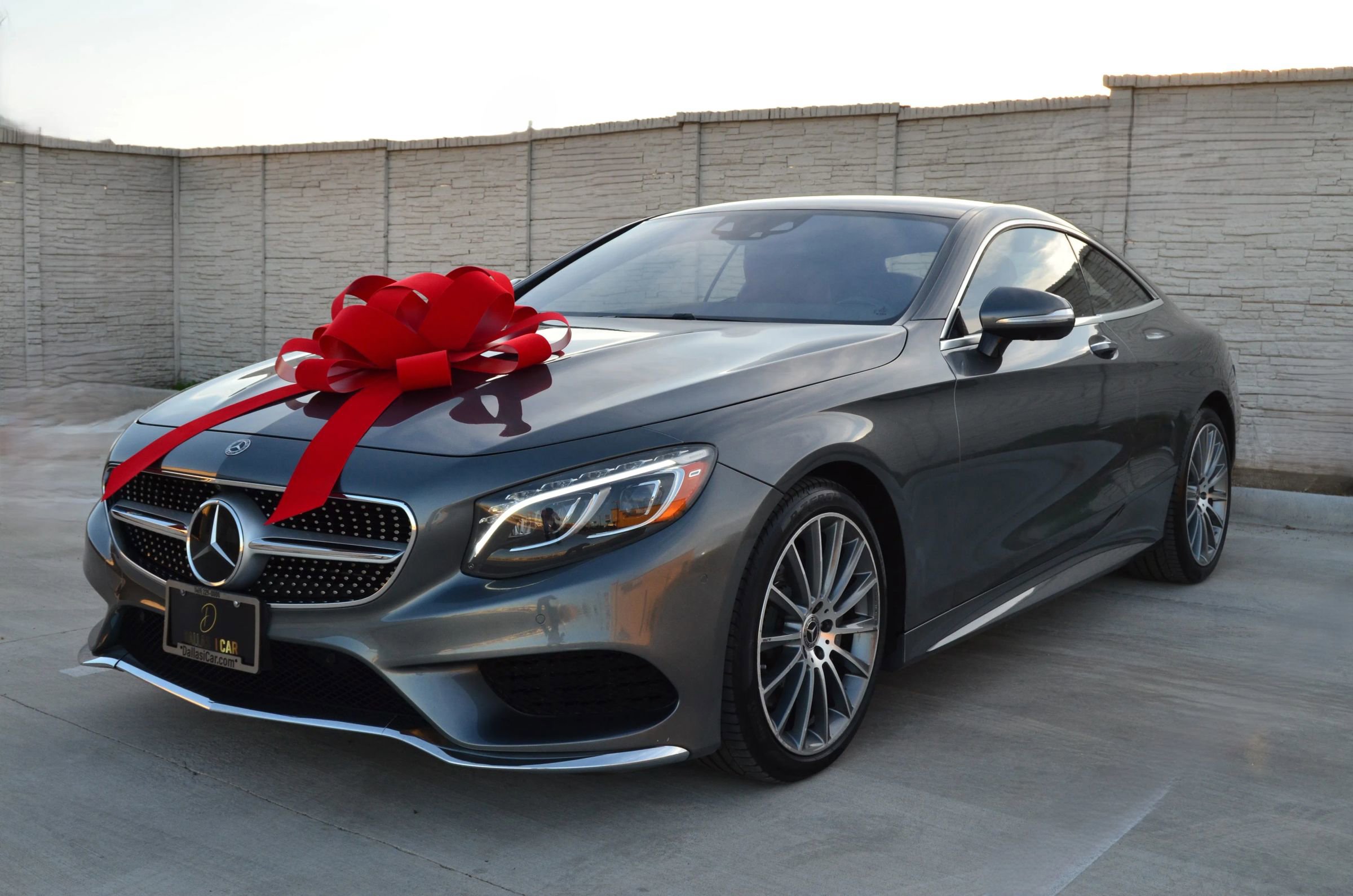 Used 2017 Mercedes-Benz S 550 4MATIC Coupe w/ Premium 1 Package image 1