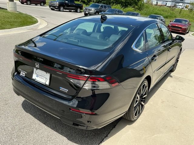 Used 2024 Honda Accord Touring image 7