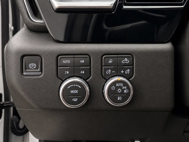 Used 2026 GMC Sierra 2500 SLT w/ SLT Convenience Package AWD/4WD image 17