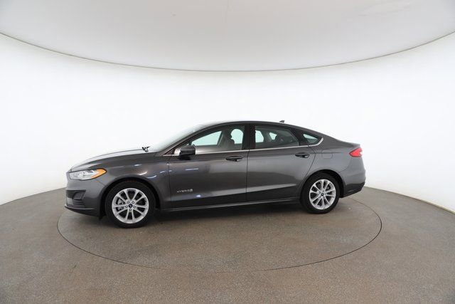 Used 2019 Ford Fusion SE image 5