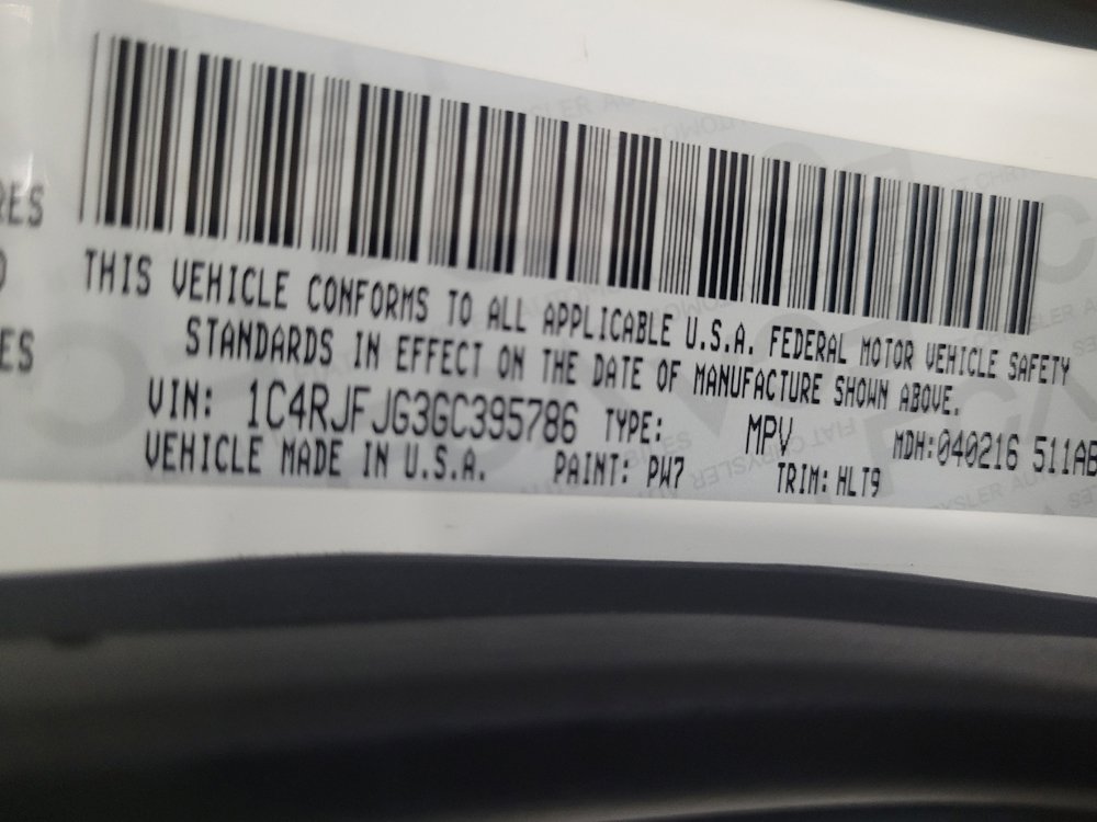 Used 2016 Jeep Grand Cherokee Summit AWD/4WD image 33