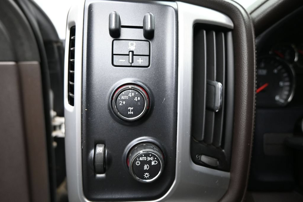 Used 2014 GMC Sierra 1500 SLT w/ SLT Preferred Package AWD/4WD image 12
