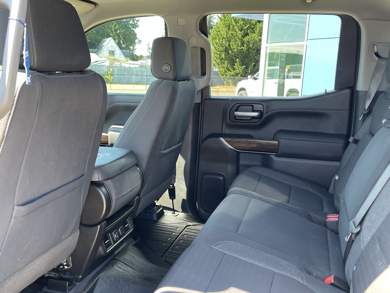 Used 2020 GMC Sierra 1500 Elevation w/ Elevation Value Package AWD/4WD image 14