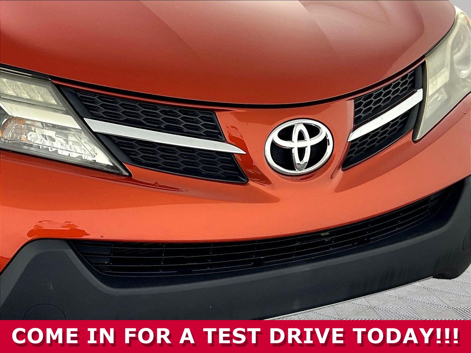 Used 2015 Toyota RAV4 XLE FWD image 29
