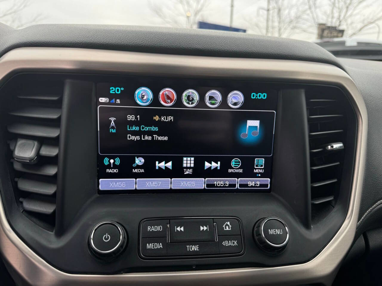 Used 2018 GMC Acadia Denali image 24