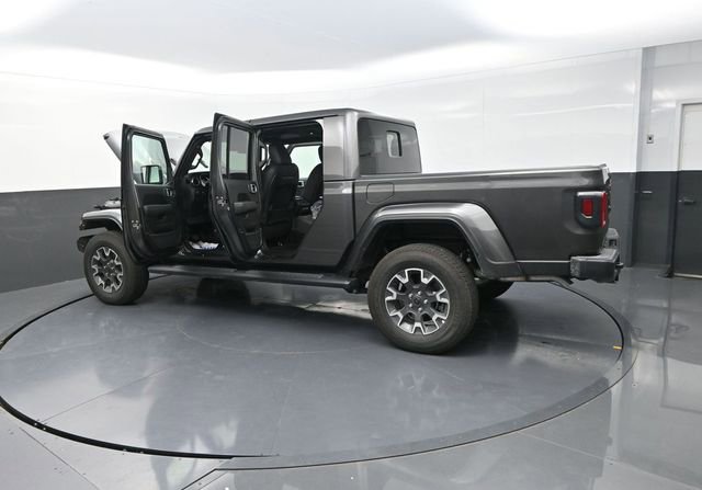 New 2025 Jeep Gladiator Sport w/ Premium Package image 32