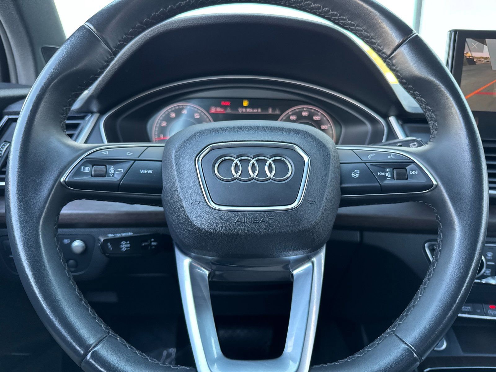 Used 2024 Audi Q5 2.0T Prestige w/ Prestige Package AWD/4WD image 29