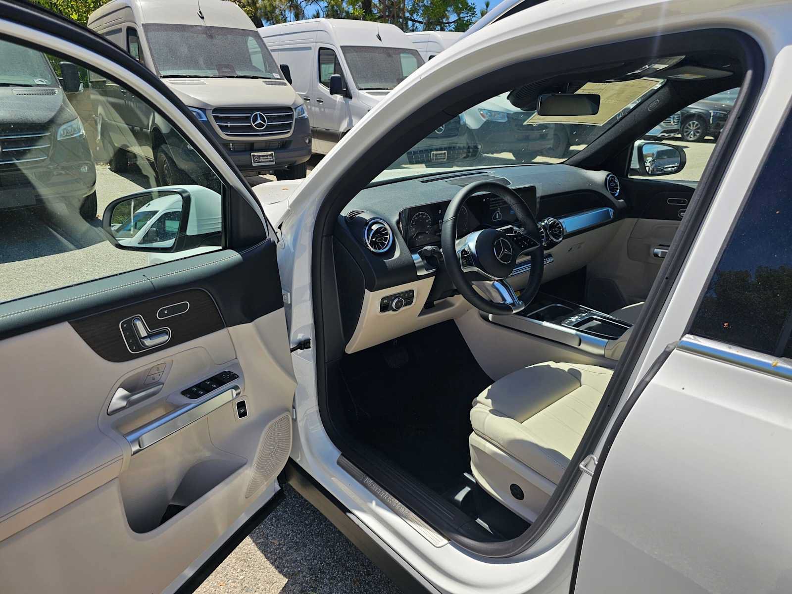 New 2026 Mercedes-Benz GLB 250 image 19