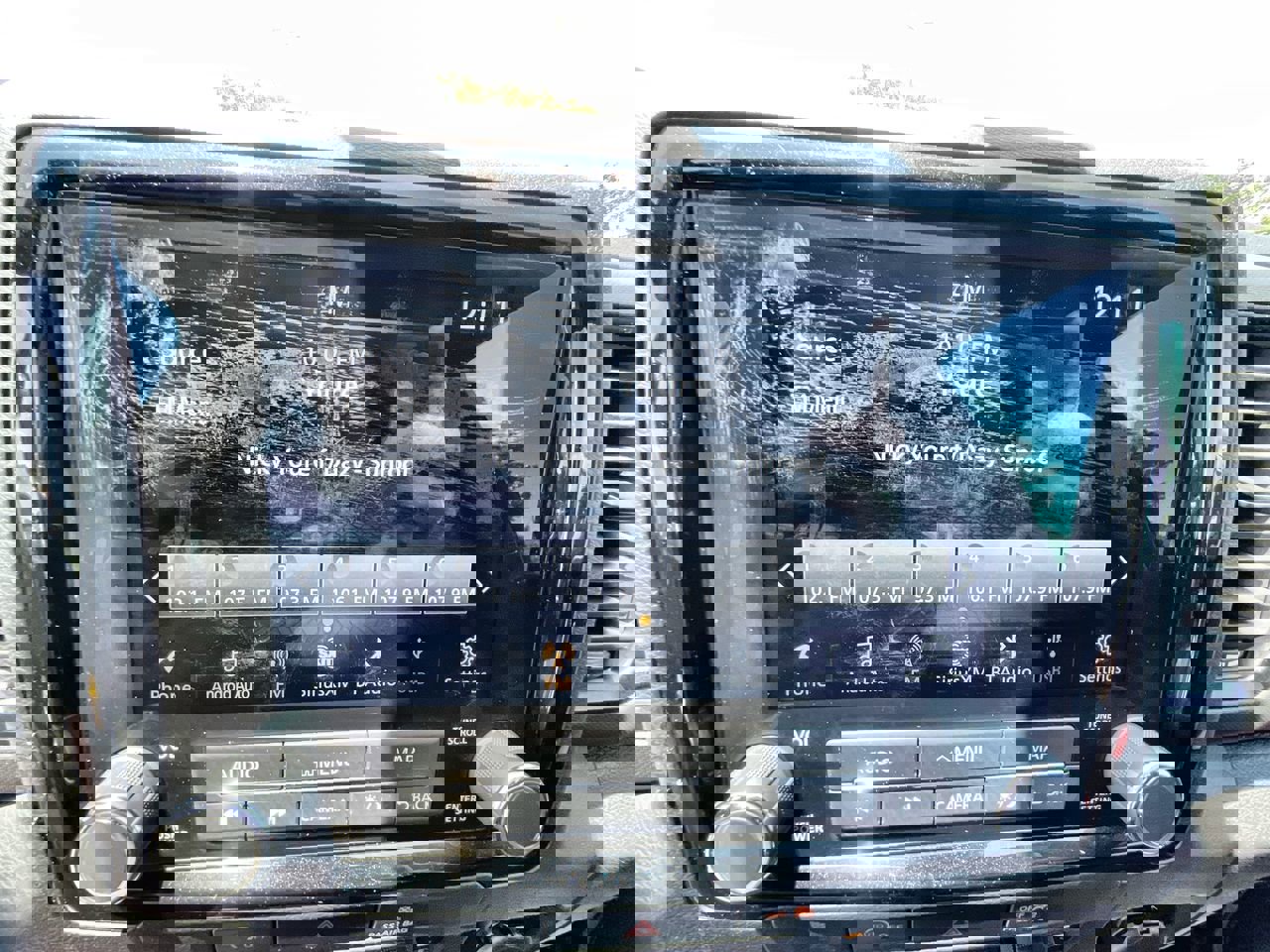 Used 2024 Nissan Frontier Pro-X w/ Pro Convenience Package image 13