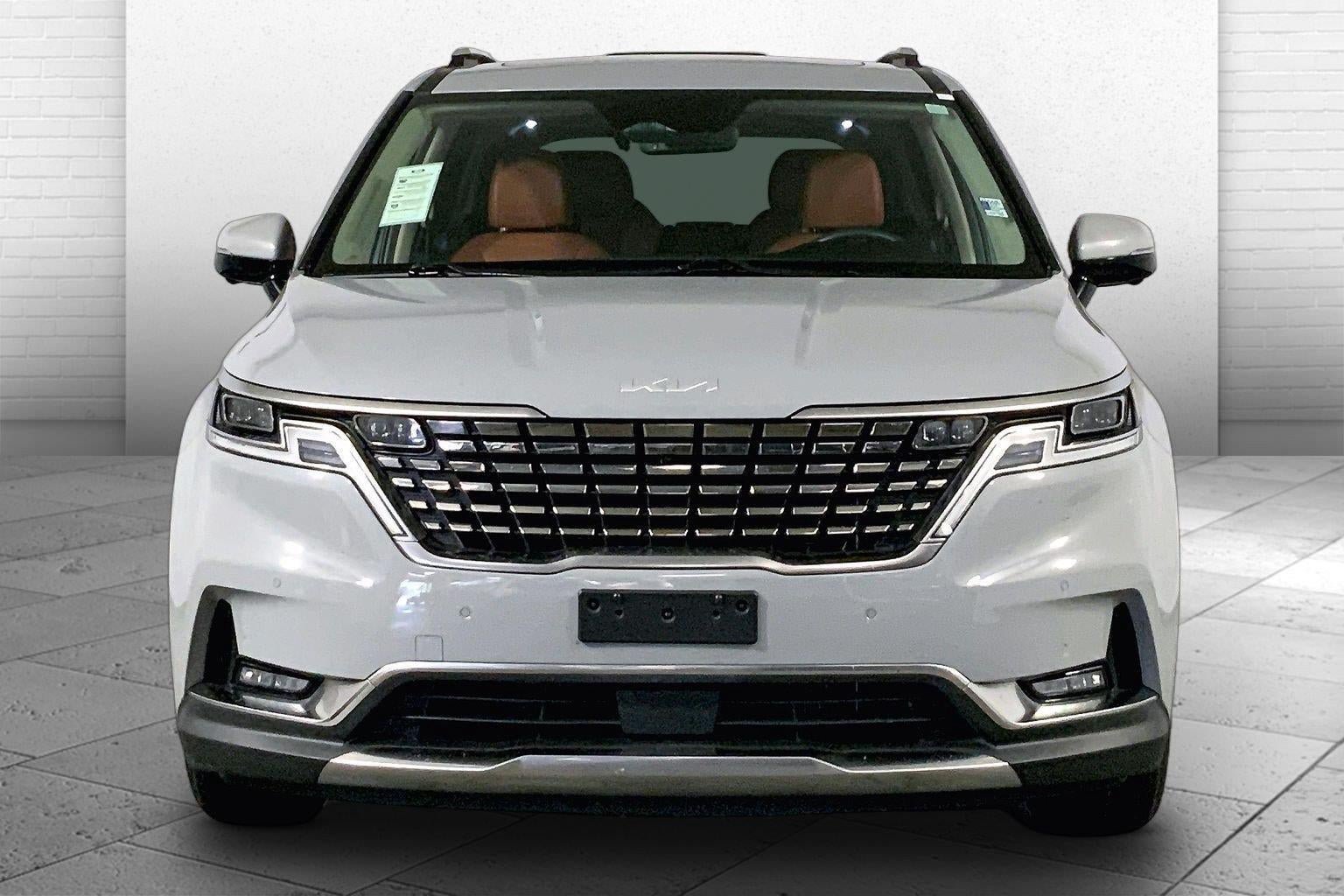 Certified 2024 Kia Carnival SX Prestige FWD image 2