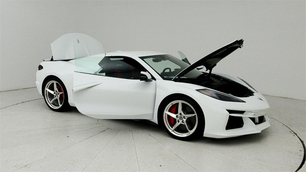 New 2025 Chevrolet Corvette E-Ray image 13