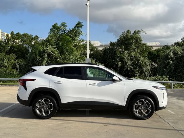 Used 2025 Chevrolet Trax LT FWD image 5