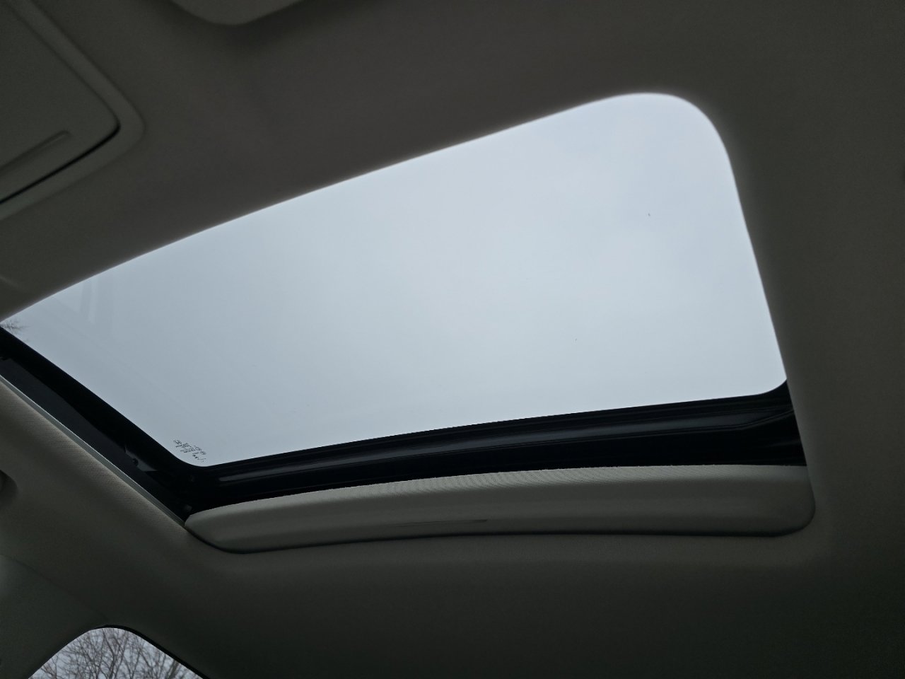 Used 2023 Honda CR-V EX-L image 4