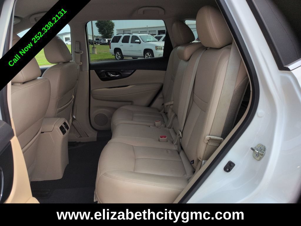 Used 2019 Nissan Rogue SL FWD image 17